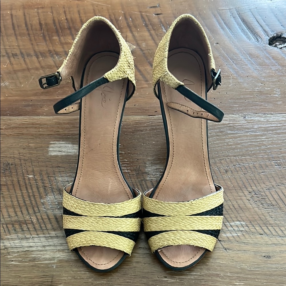 JOIE natural fiber raffia peep toe heels ankle strap worn 3-1/2 heels.